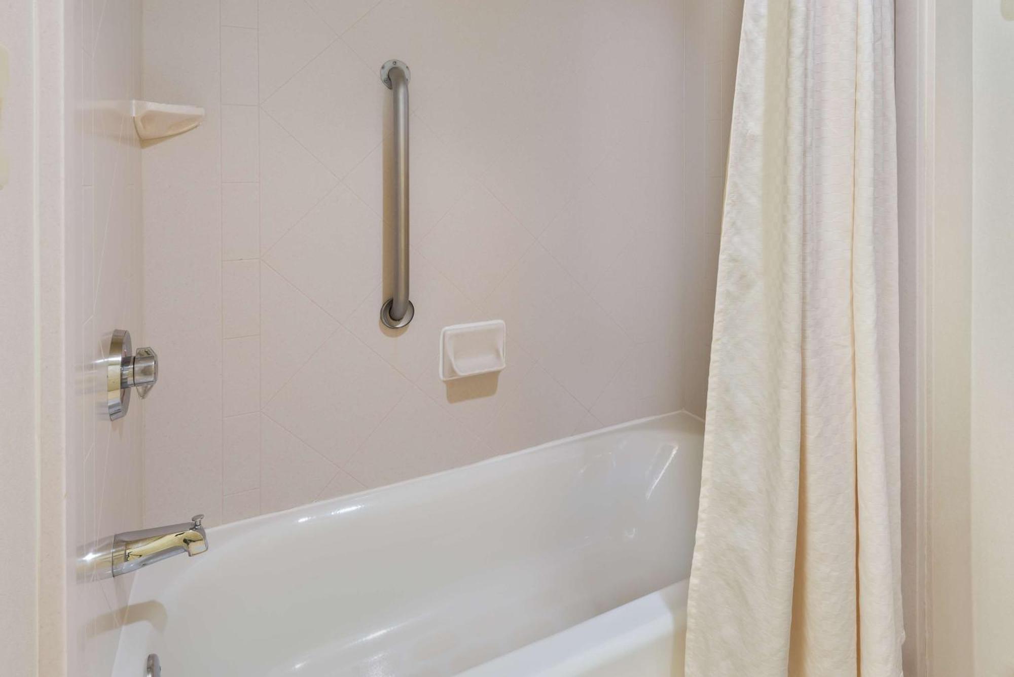 Homewood By Hilton Hotel 3*